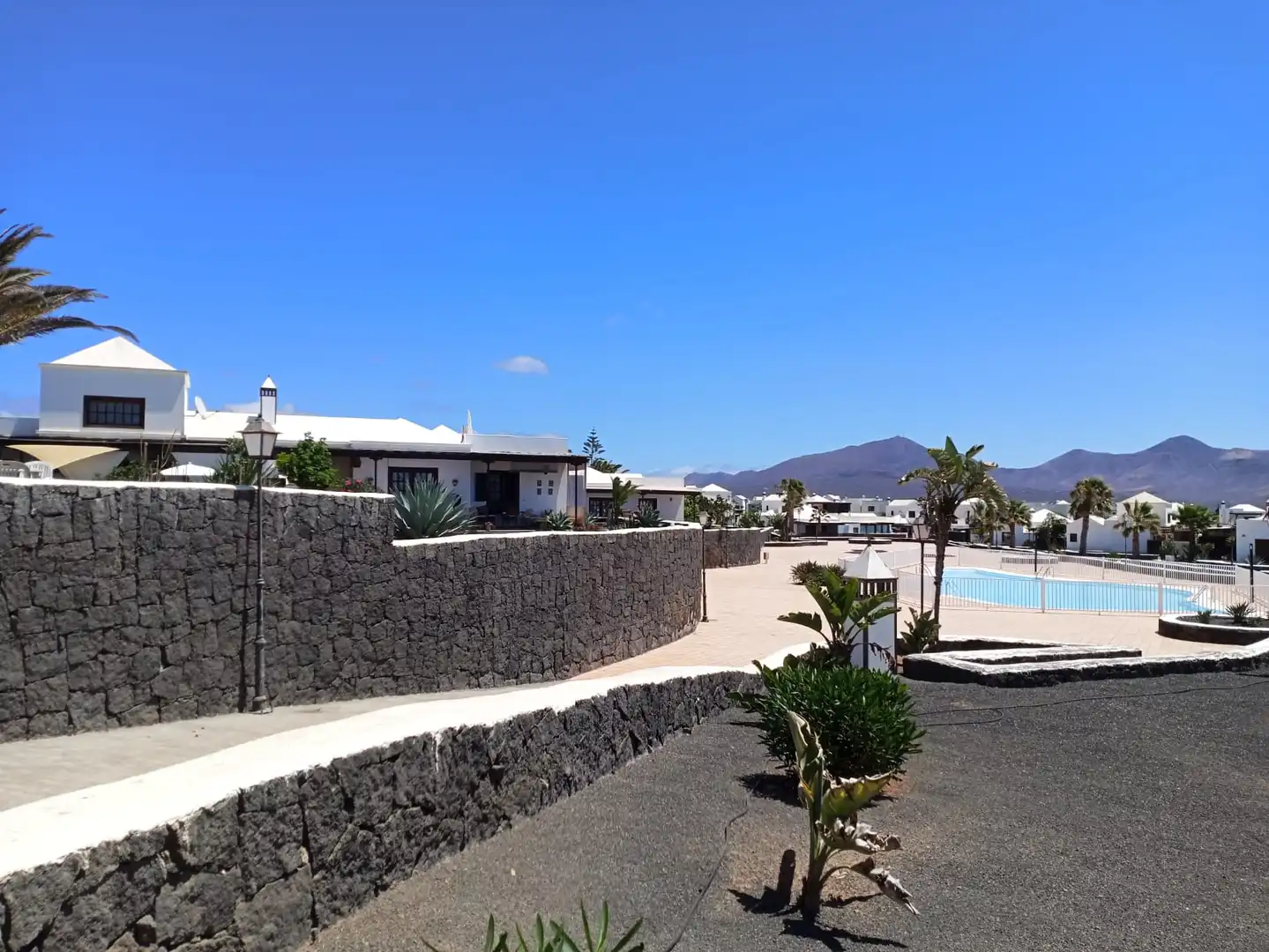 Vista exterior de Casa o chalet en venta en Yaiza con Jardín privado, Terraza y Amueblado