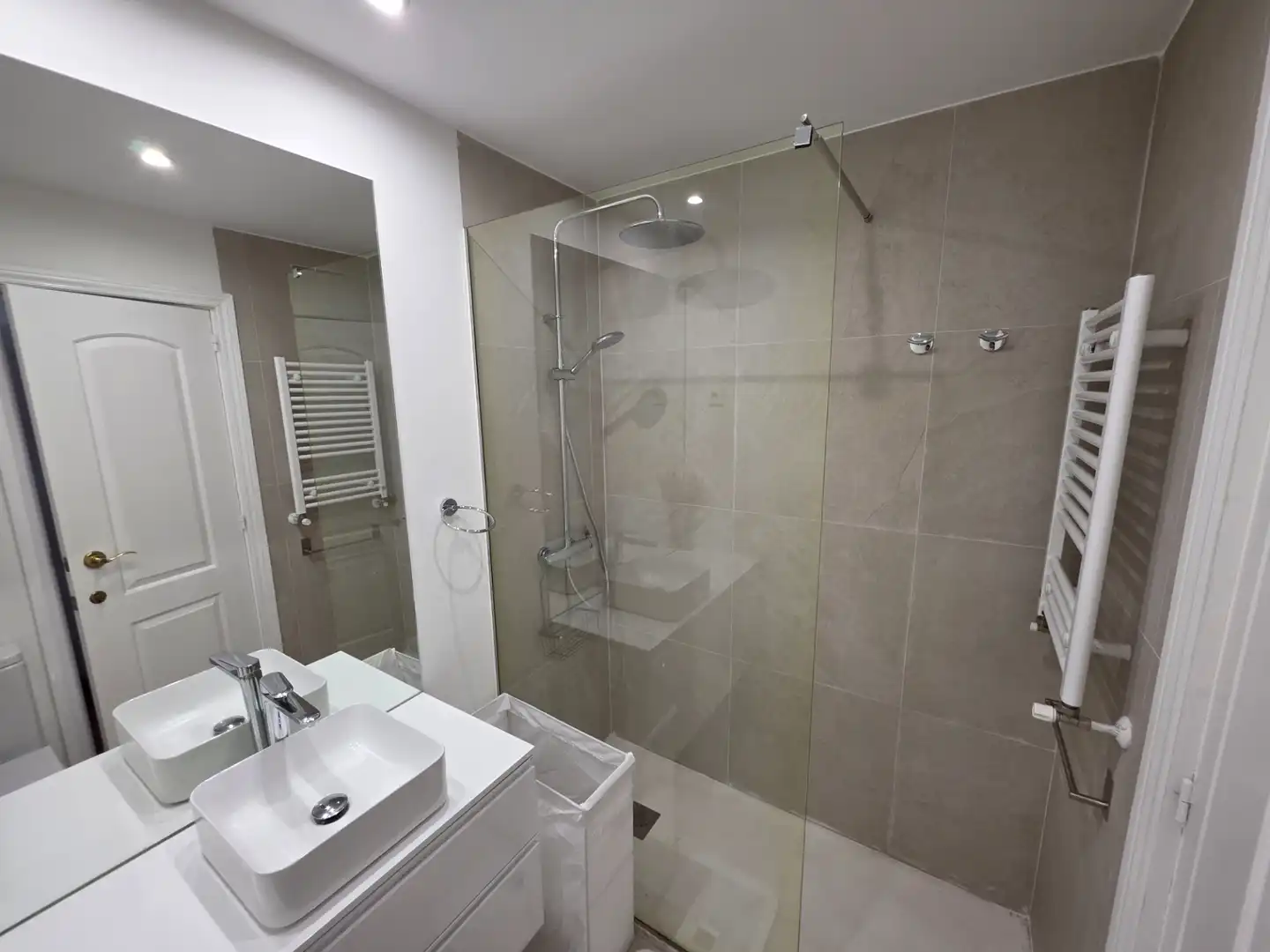 Baño de Piso en venta en Madrid con Aire acondicionado, Calefacción y Terraza