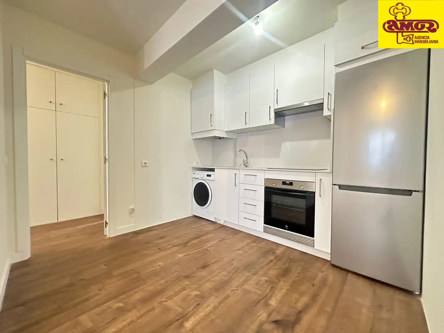 Cocina de Piso en venta en Santiago de Compostela  con Calefacción y Terraza