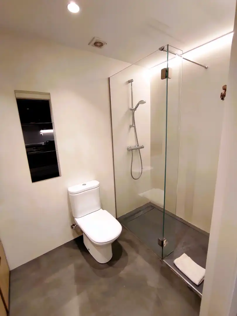 Baño de Apartamento en venta en Eibar con Calefacción, Parquet y Horno