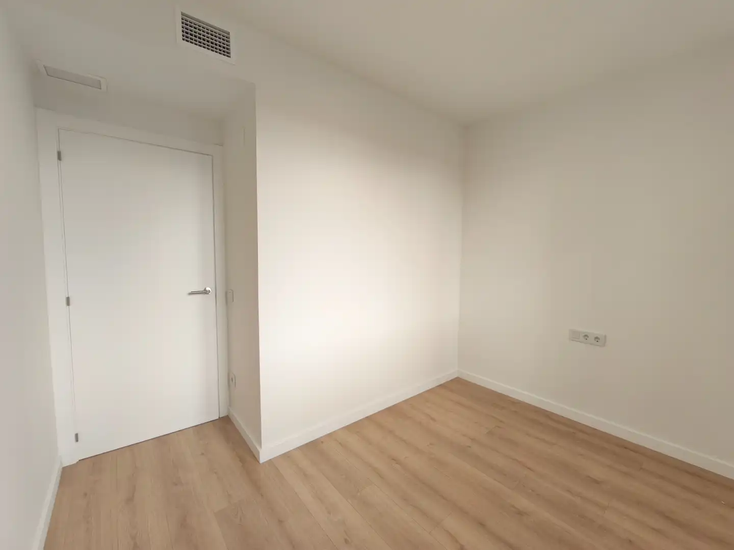 Piso en venta en Cornellà de Llobregat, Barcelona