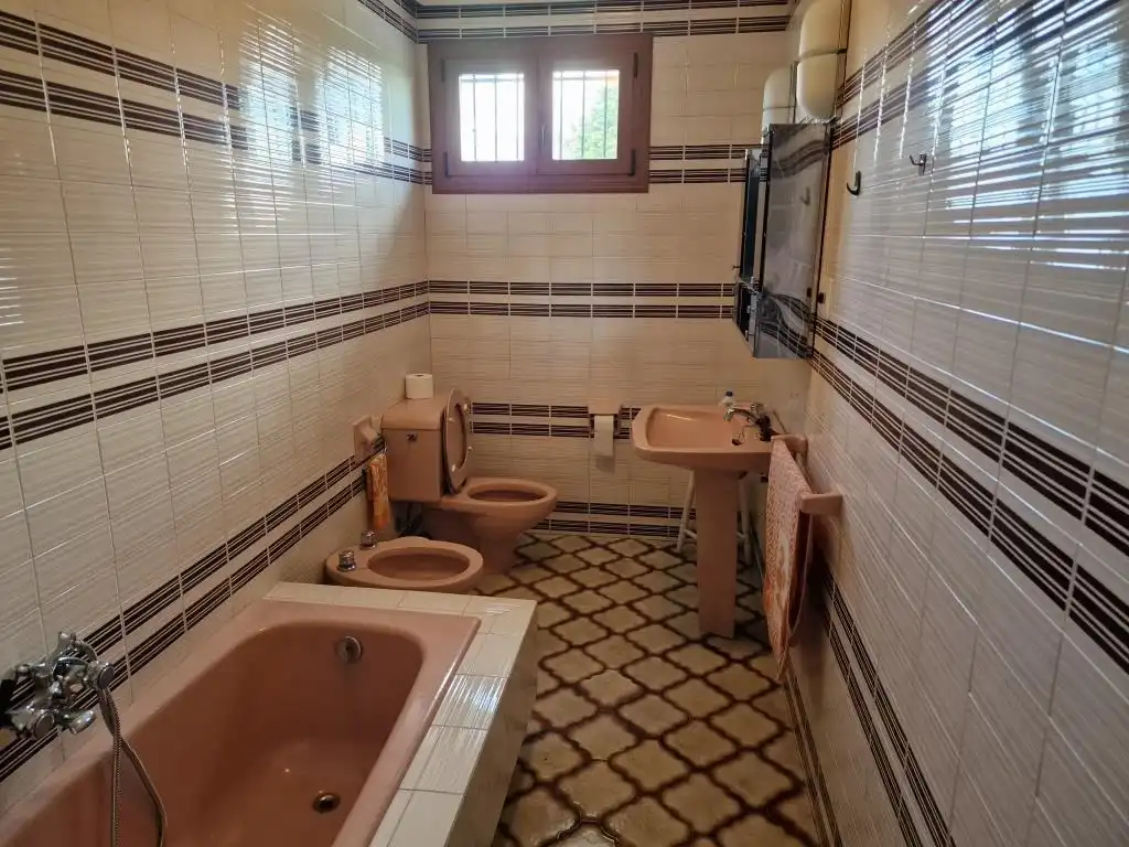 Bany de Casa o xalet en venda en Sandiás amb Calefacció, Jardí privat i Terrassa