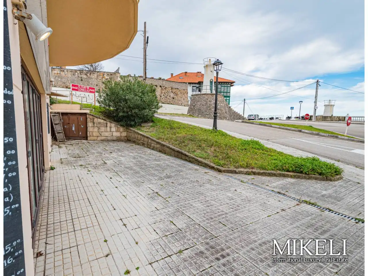 Commercial properties for sale in Paseo MUELLE, Comillas (Cantabria)