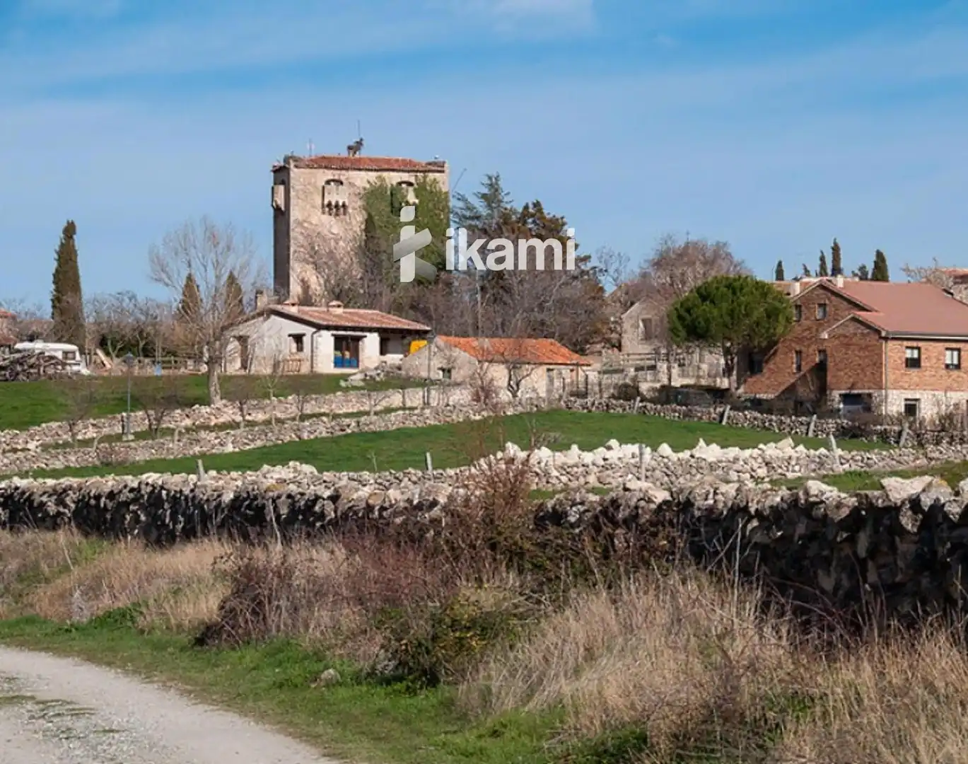 Land for sale in Valdeprados