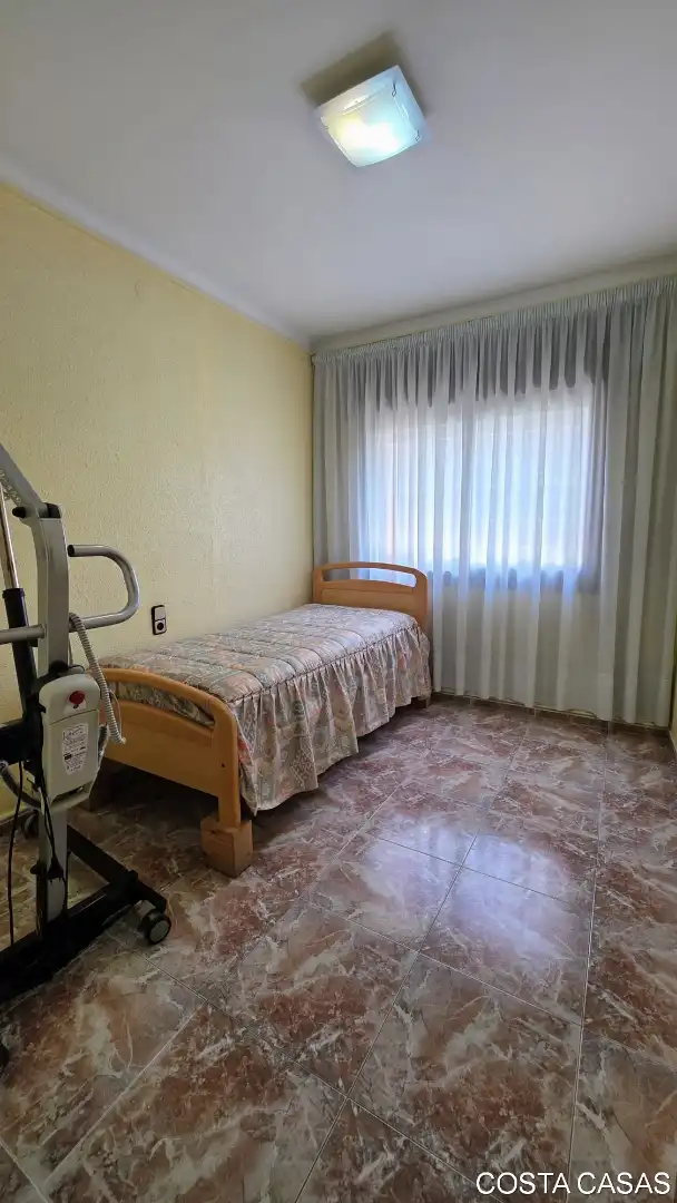 Habitación de Piso en venta en Castelldefels con Aire acondicionado, Balcón y Alarma