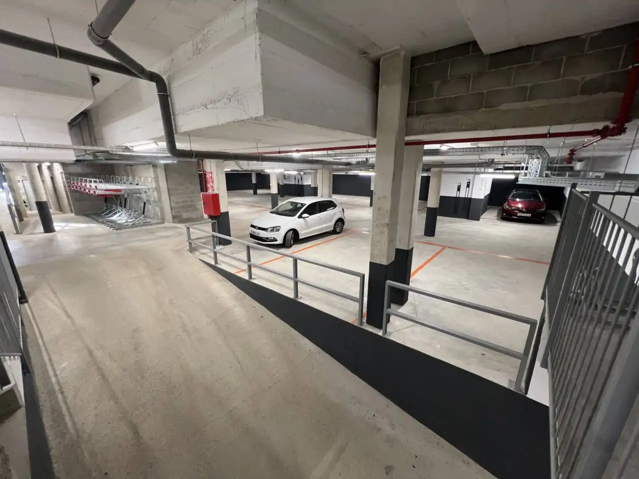 Einzelparkplatz mit Aufzug zur Miete in Calle Josep Piñol, imagen 5