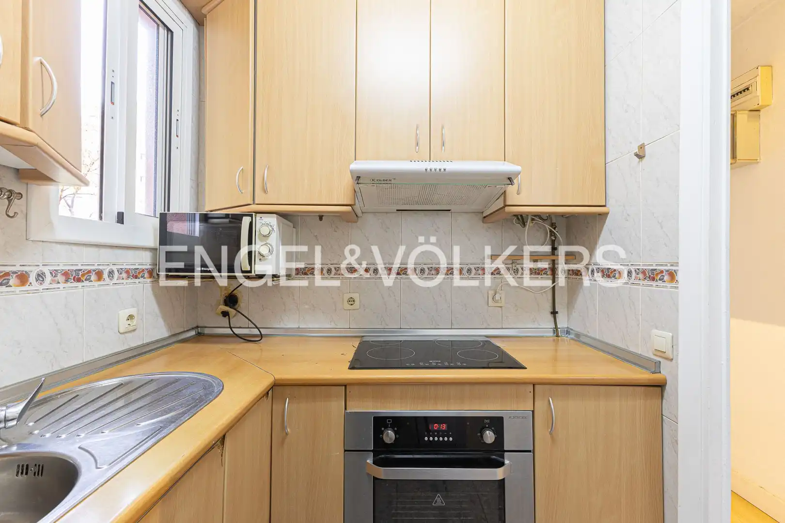 Kitchen of Flat for sale in Barcelona  with Heating, Parquet flooring and Balcony