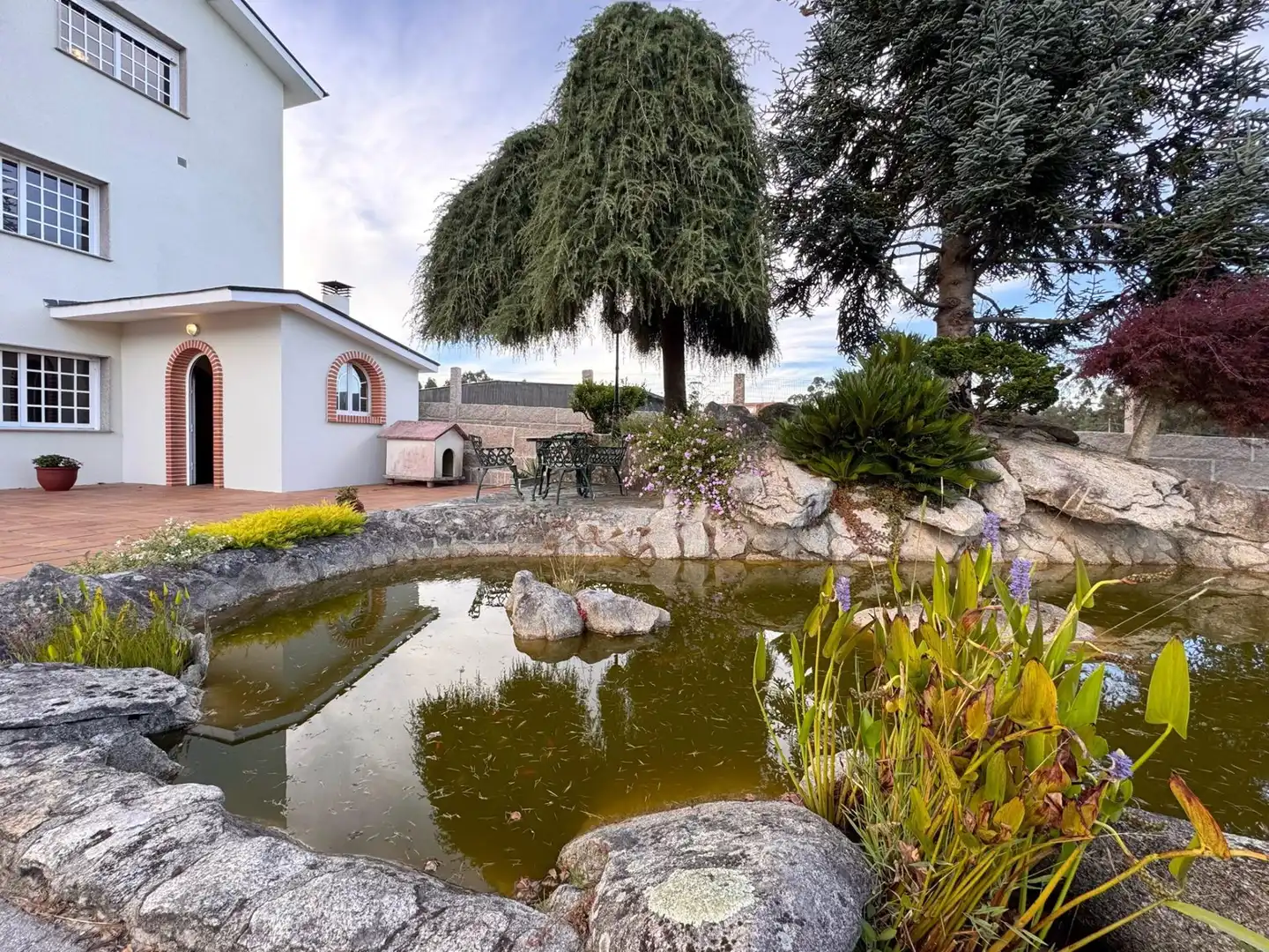 Jardín de Casa o chalet en venta en Barro con Calefacción, Jardín privado y Terraza