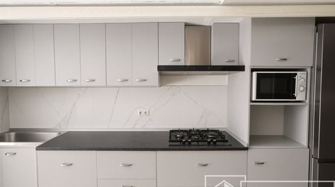 Foto 2 de Piso en venta en Zona Cantereria, Burjassot