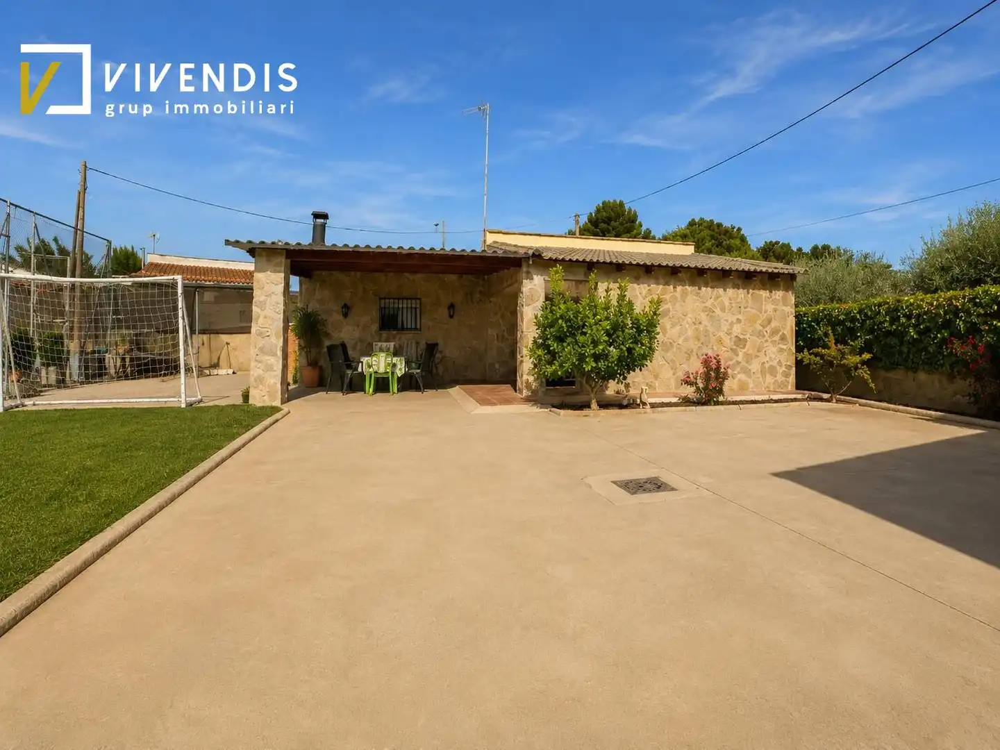 Vista exterior de Casa o chalet en venta en Rosselló con Jardín privado