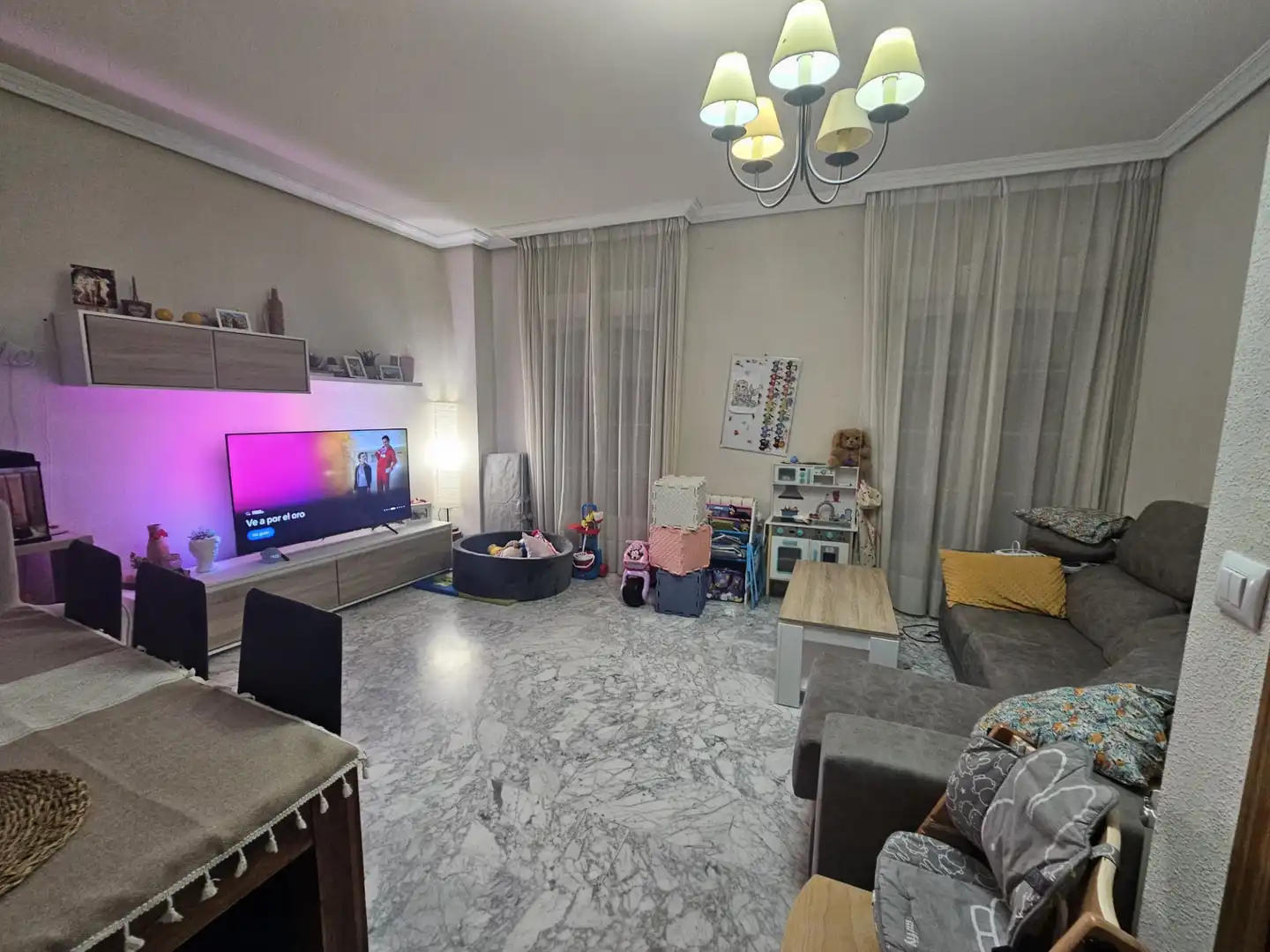 Wohnzimmer von Wohnung zum Verkauf in Almendralejo mit Abstellraum und Möbliert