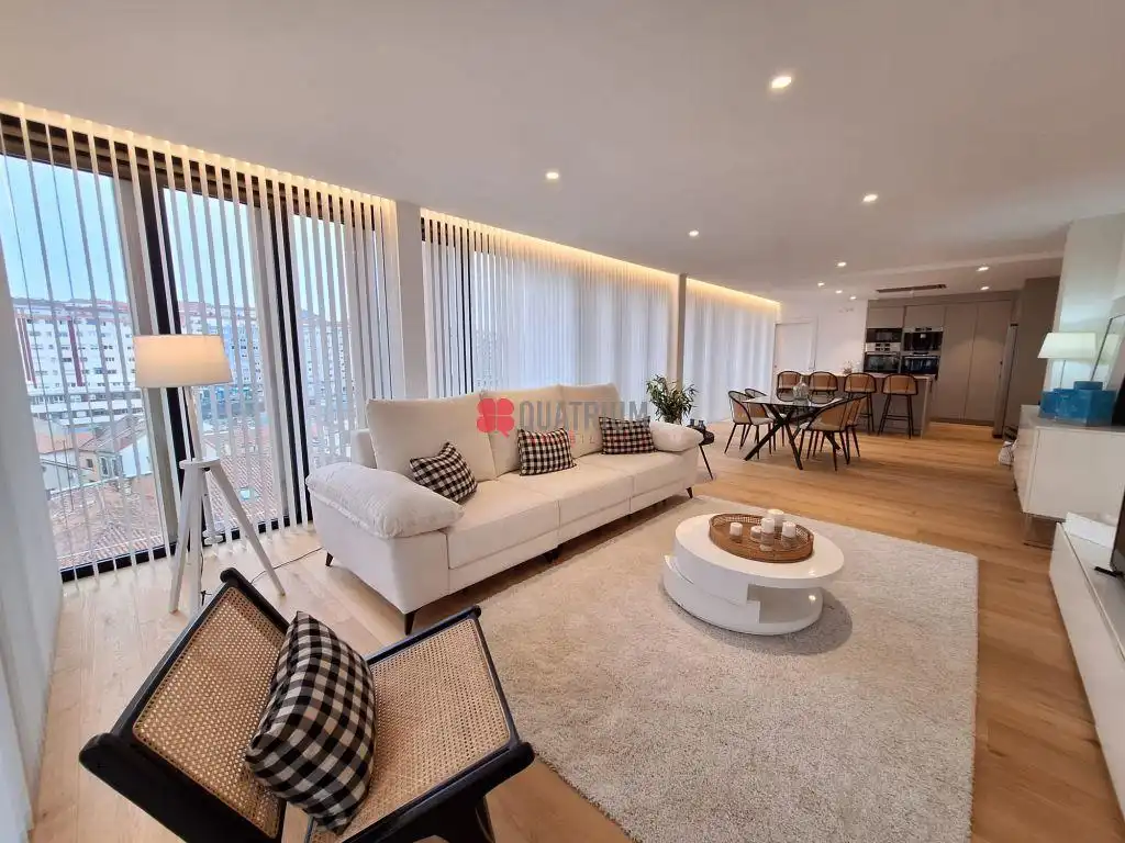 Sala de estar de Piso de alquiler en Santiago de Compostela  con Calefacción, Terraza y Amueblado