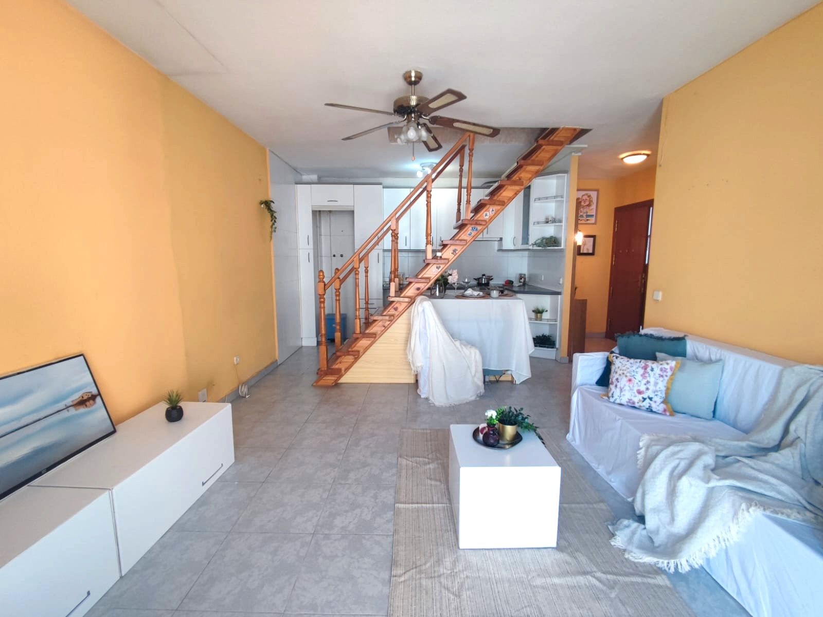 Duplex for sale in Meco  with Air Conditioner, Heating and Storage room