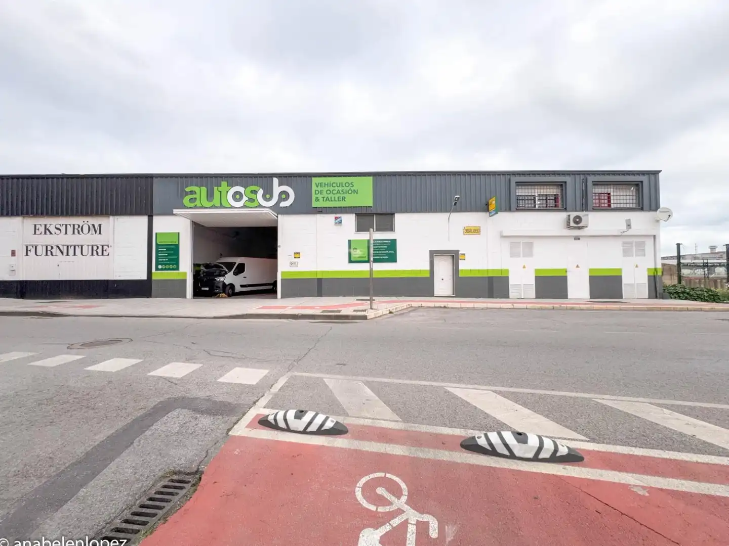 Parkplatz von Büro zur Miete in Badajoz mit Klimaanlage