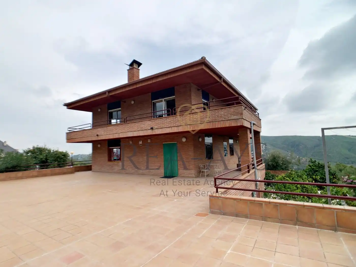 Vista exterior de Casa o chalet en venta en Vallirana con Jardín privado, Terraza y Trastero