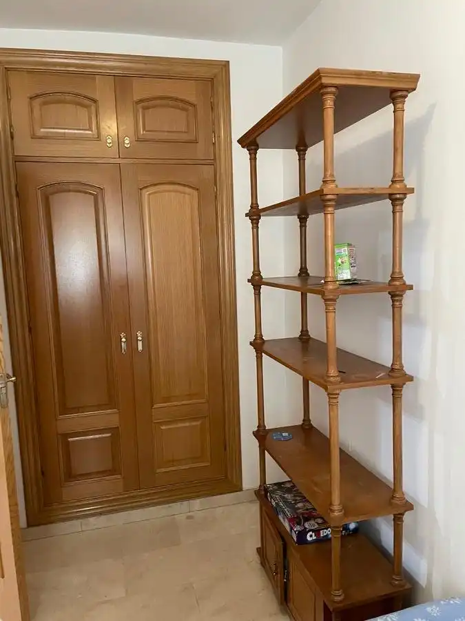 Habitación de Piso de alquiler en Granada con Aire acondicionado, Calefacción y Amueblado