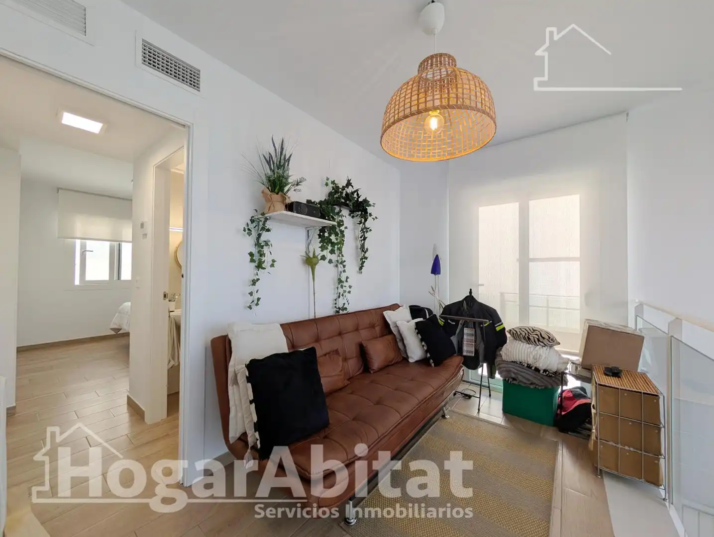 Wohnzimmer von Einfamilien-Reihenhaus zum Verkauf in Santa Pola mit Klimaanlage, Heizung und Terrasse