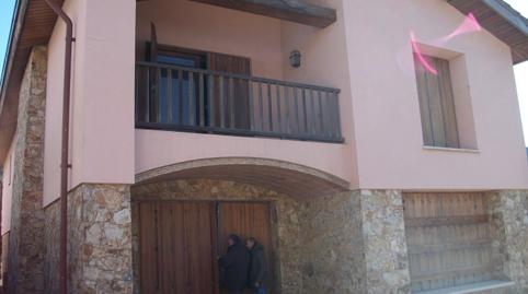 Foto 2 de Casa o chalet en venta en Carrer Carles Bosch de la Trinxeria, 36, La Jonquera, Girona