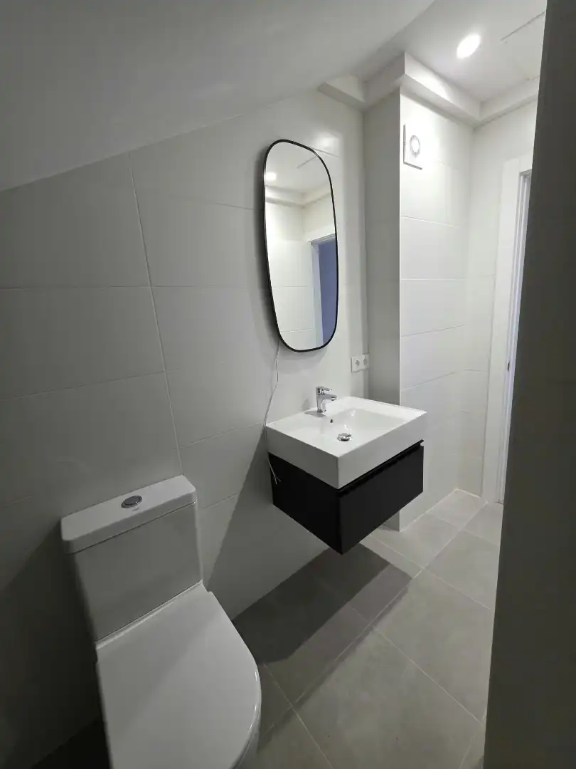 Dúplex con ascensor en venta en A Malata - Catabois - Ciudad Jardín, imagen 5