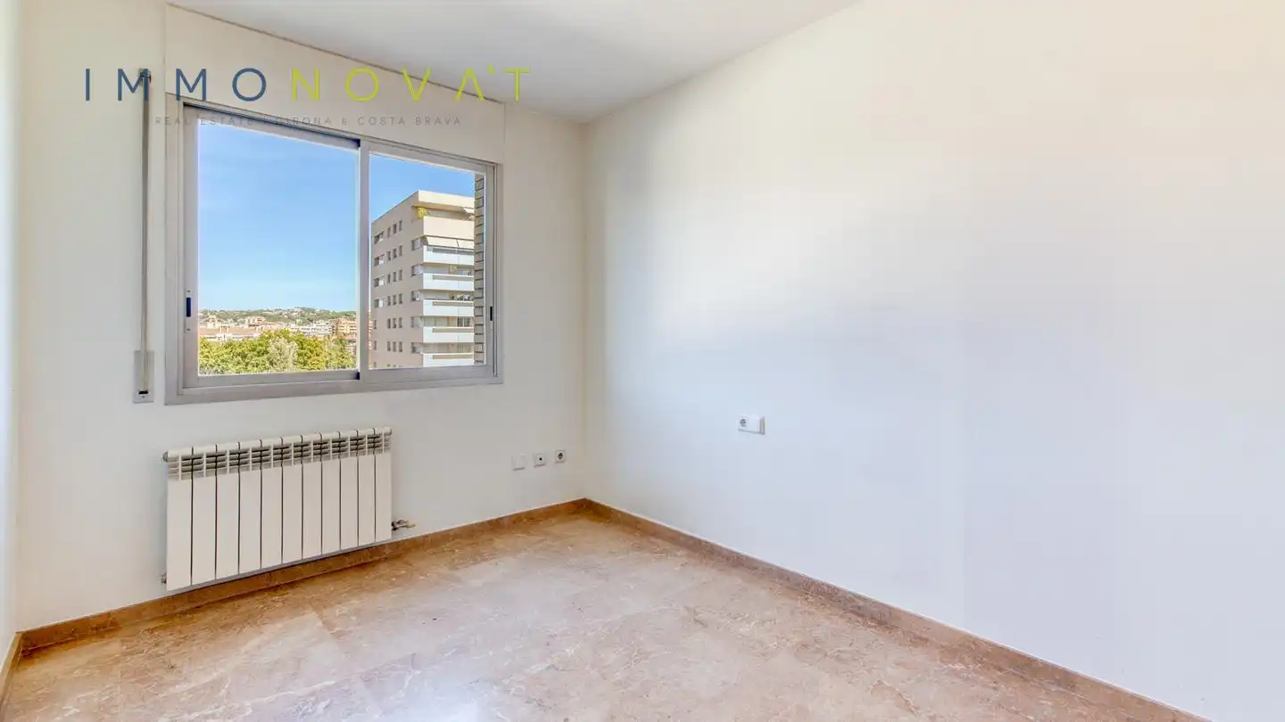 Bedroom of Flat for sale in Eixample Sud – Migdia