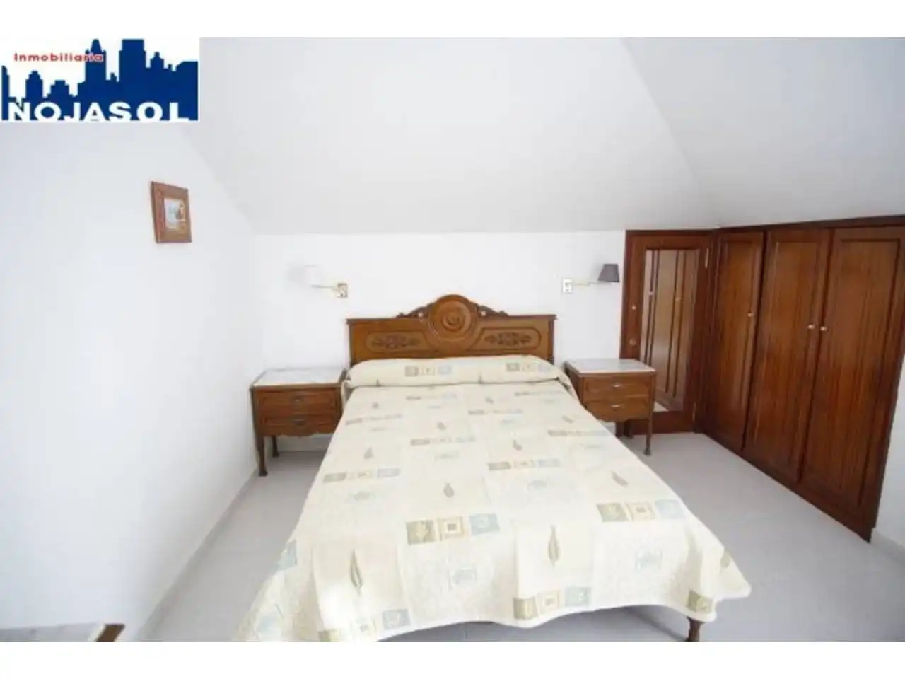 Schlafzimmer von Dachboden zur Miete in Noja mit Heizung, Terrasse und Möbliert