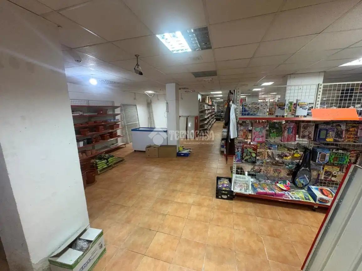 Commercial properties for rent in El Soto - Azorín
