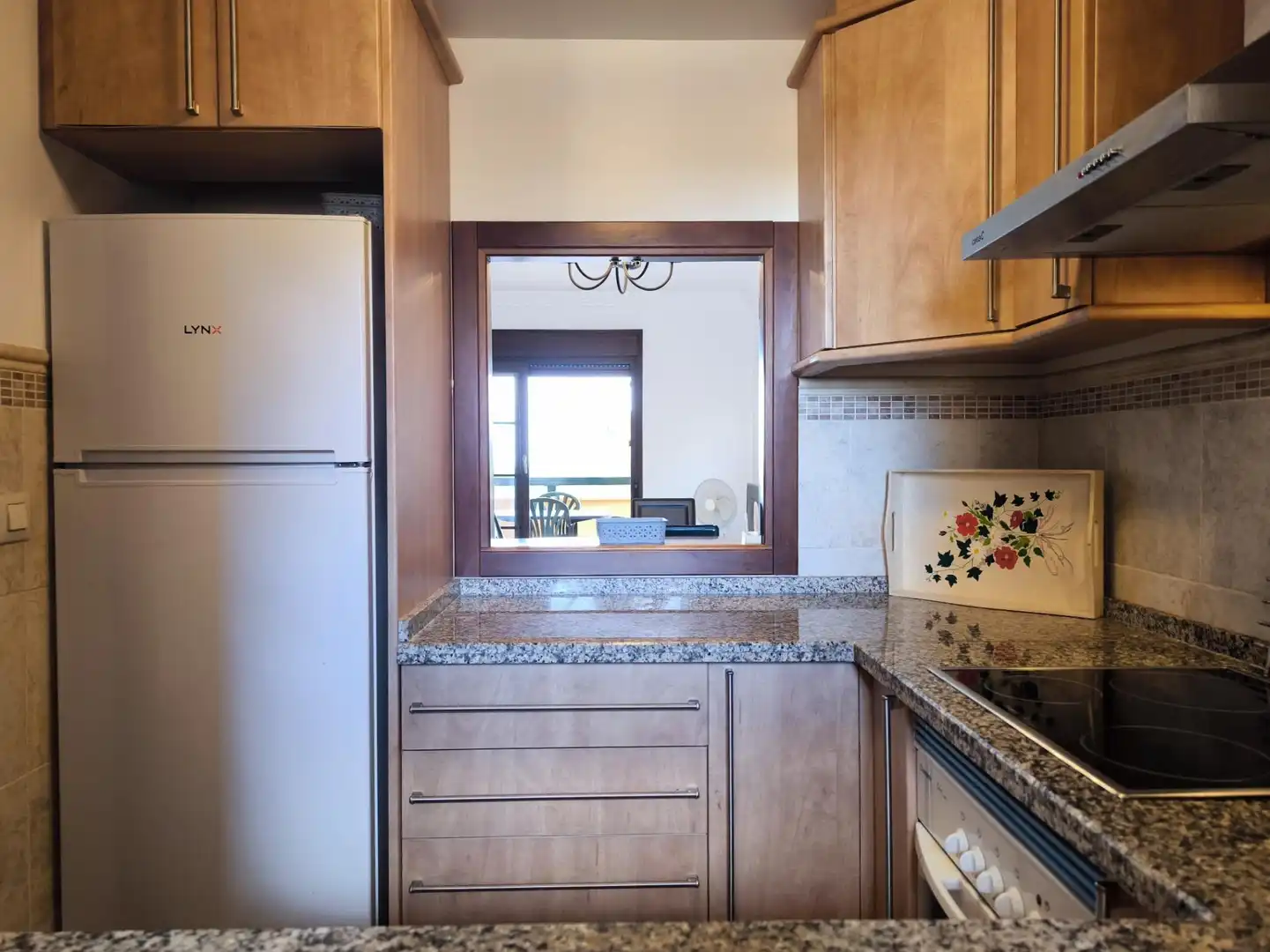 Cocina de Apartamento de alquiler en Ayamonte con Terraza, Amueblado y Piscina comunitaria
