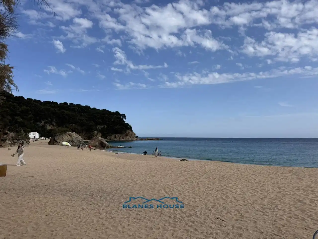 Außenansicht von Wohnung zum Verkauf in Lloret de Mar mit Klimaanlage und Terrasse