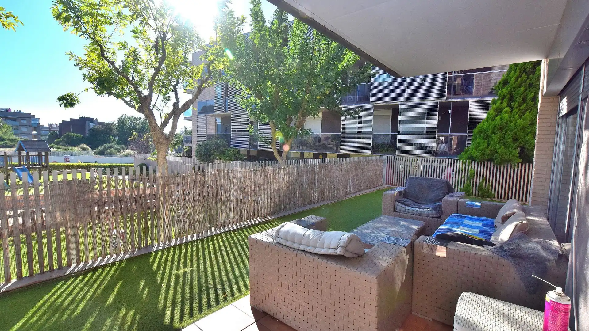 Terrasse von Wohnung zum Verkauf in Salou mit Klimaanlage, Heizung und Privatgarten