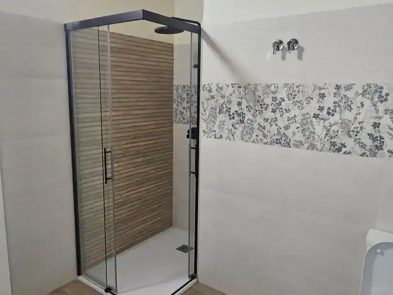 Bany de Pis en venda en Cillán amb Balcó