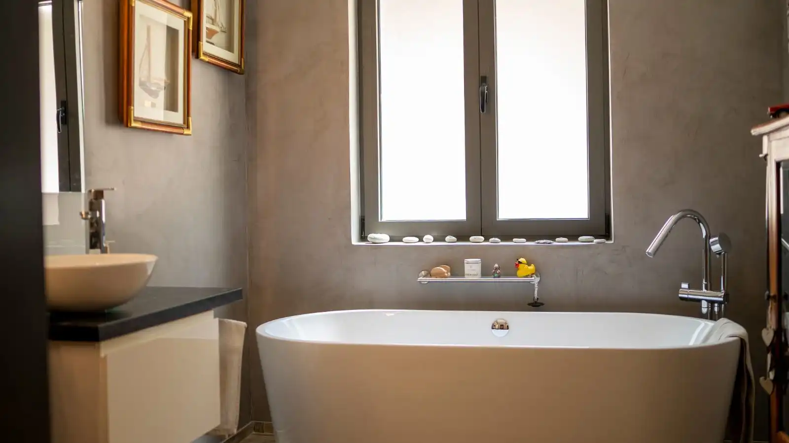 Baño de Casa o chalet en venta en El Castell de Guadalest con Aire acondicionado, Calefacción y Jardín privado