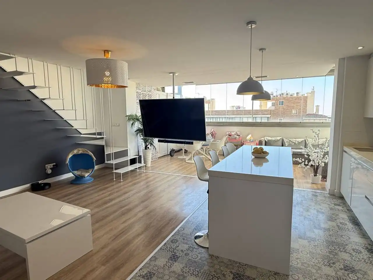 Sala de estar de Ático en venta en Elche / Elx con Aire acondicionado, Parquet y Terraza