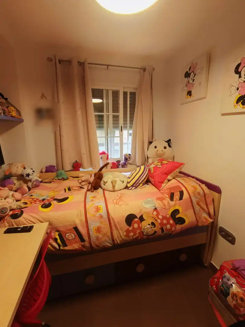 Bedroom of Flat for sale in Córdoba  with Air Conditioner and Oven