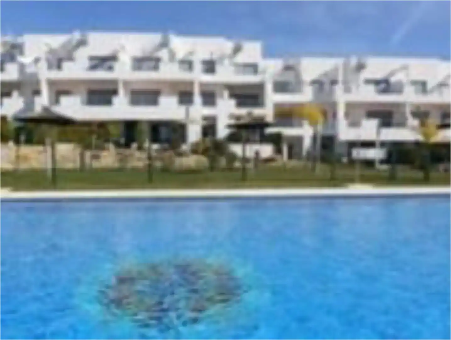 Vista exterior de Pis de lloguer en Conil de la Frontera amb Aire condicionat, Jardí privat i Piscina