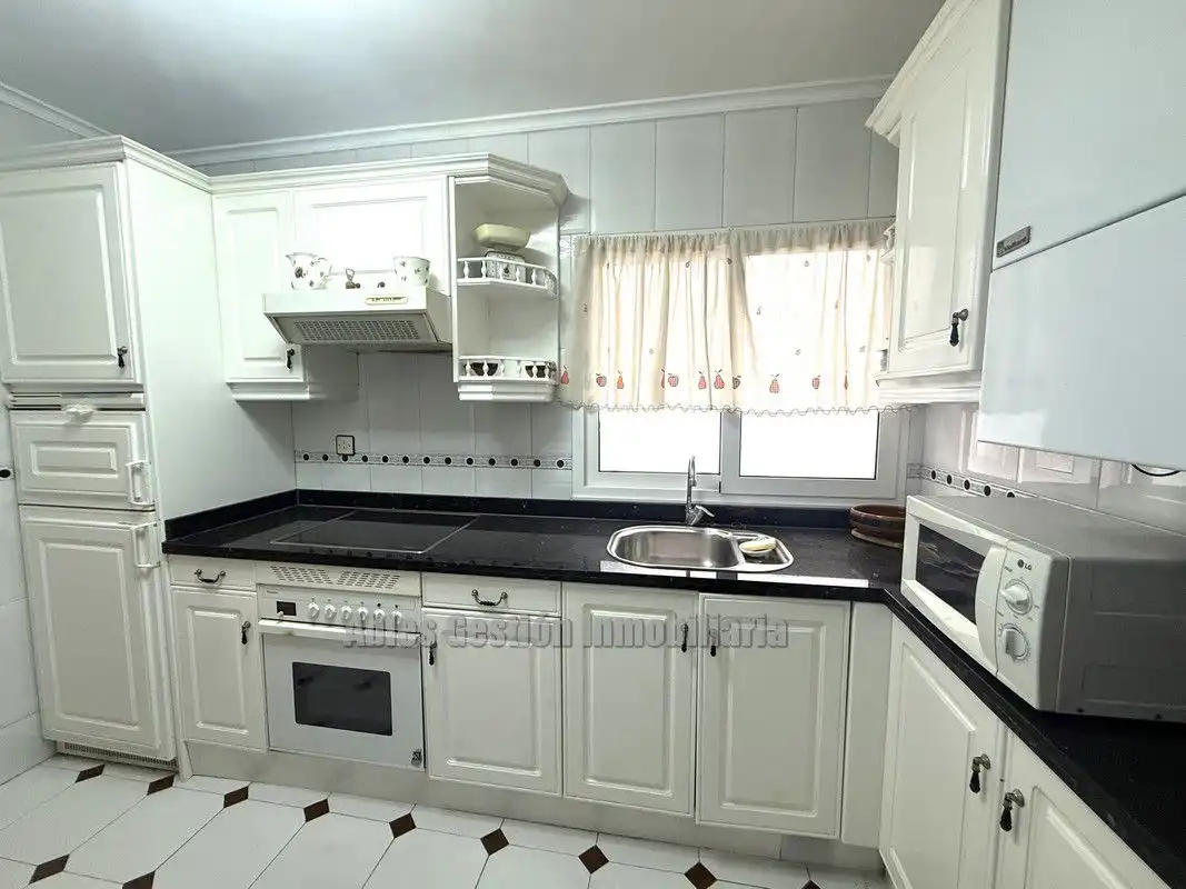 Pis en venda a Torrecerredo, 19, Ciudad Naranco - Prados de La Fuente