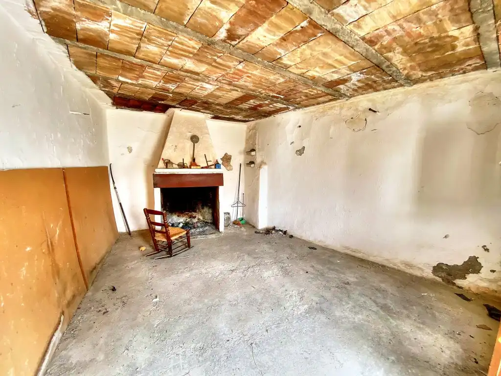 Country house zum Verkauf in Salares