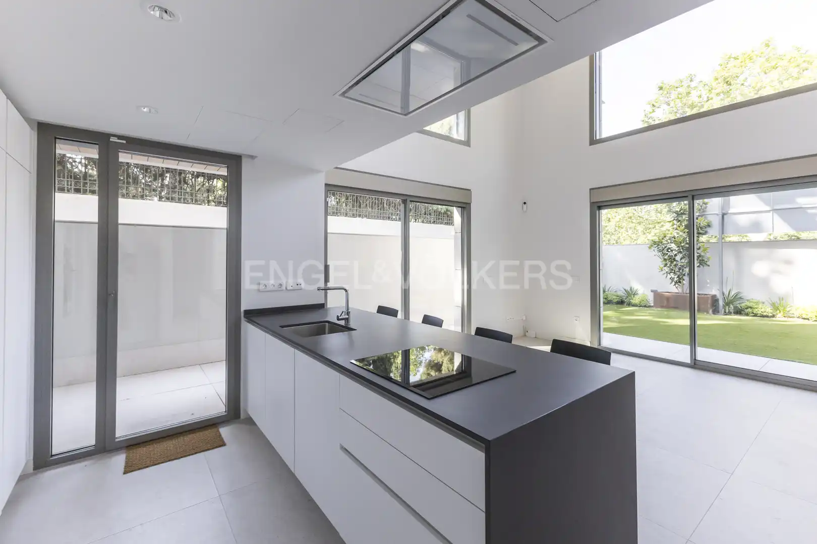 Cocina de Dúplex en venta en Madrid con Calefacción, Terraza y Trastero