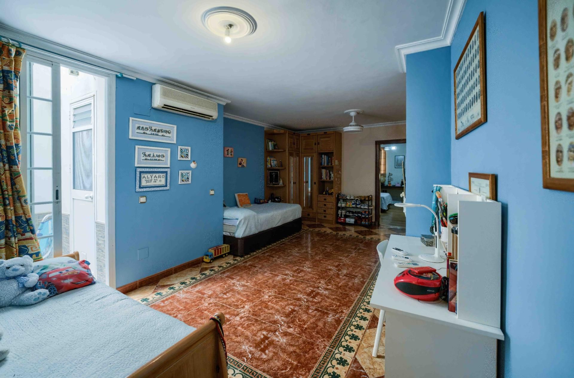 Habitación de Piso en venta en Coria del Río con Aire acondicionado, Terraza y Balcón