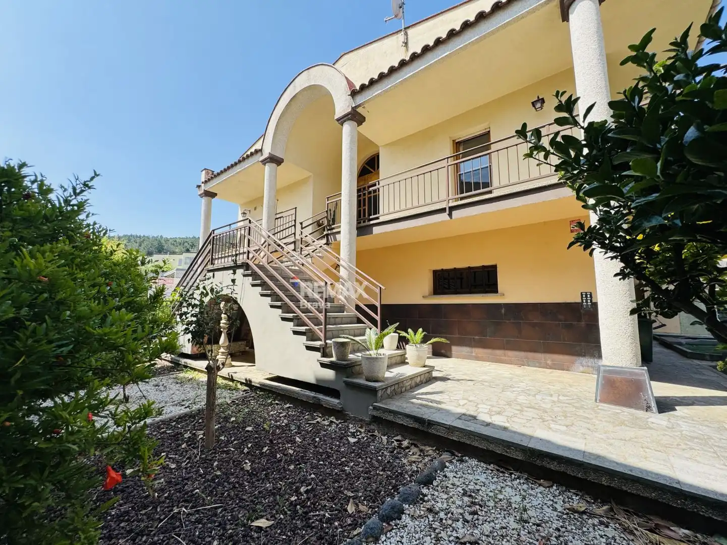 Vista exterior de Casa o xalet en venda en Amer amb Jardí privat, Terrassa i Traster