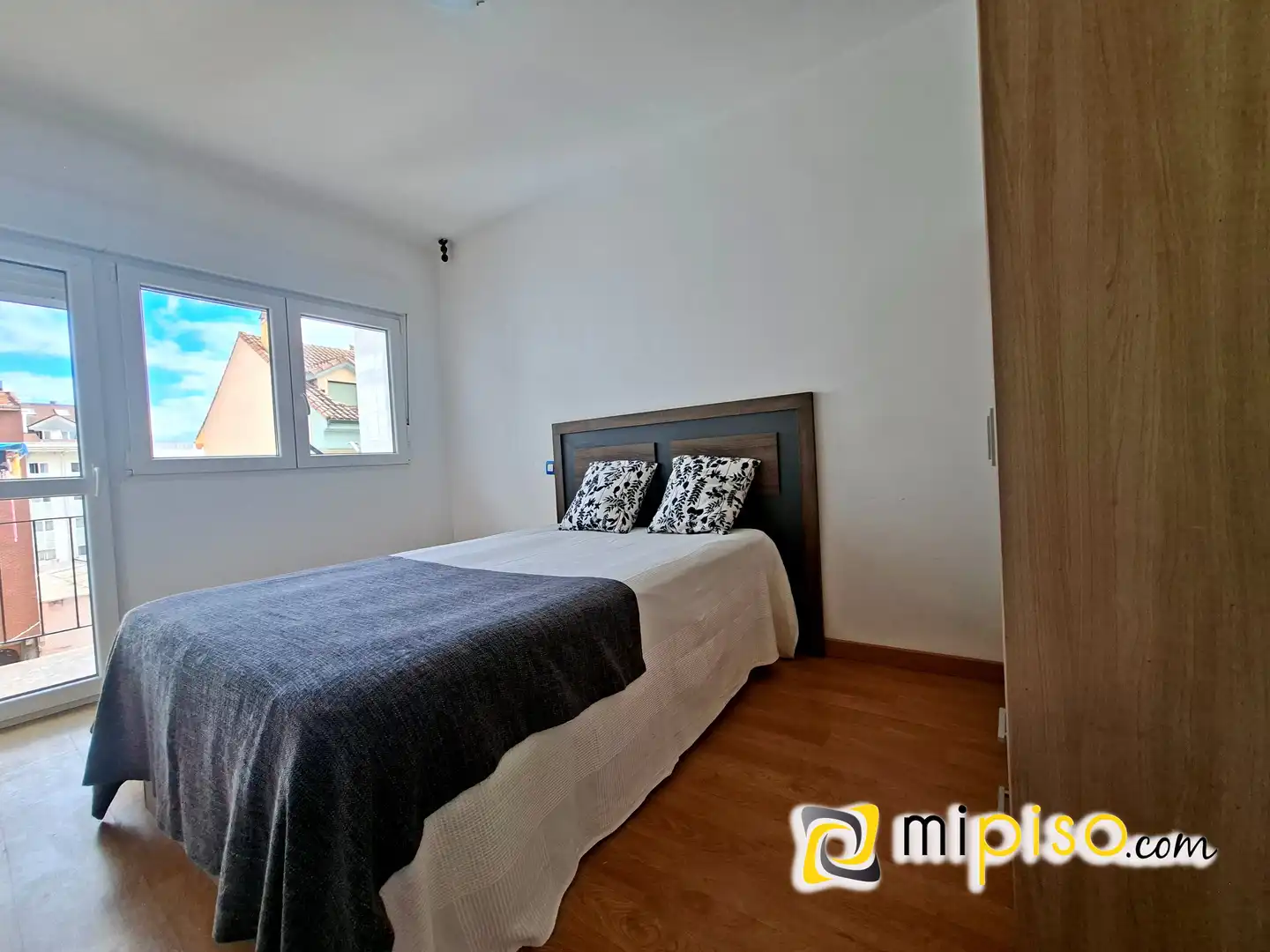 Habitación de Piso en venta en Santoña con Calefacción