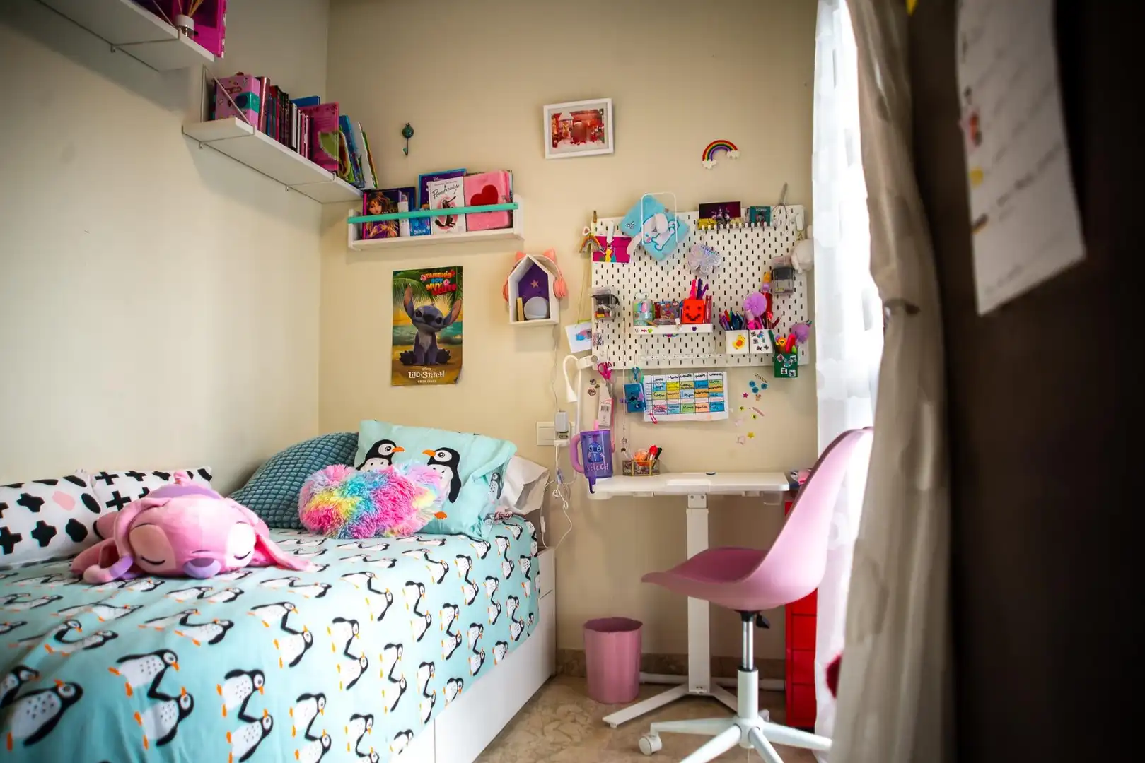 Schlafzimmer von Dachboden zum Verkauf in Sevilla mit Klimaanlage, Terrasse und Abstellraum