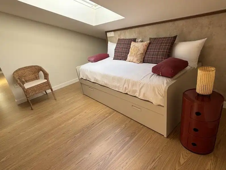 Schlafzimmer von Dachboden zur Miete in Ortigueira, A Coruña