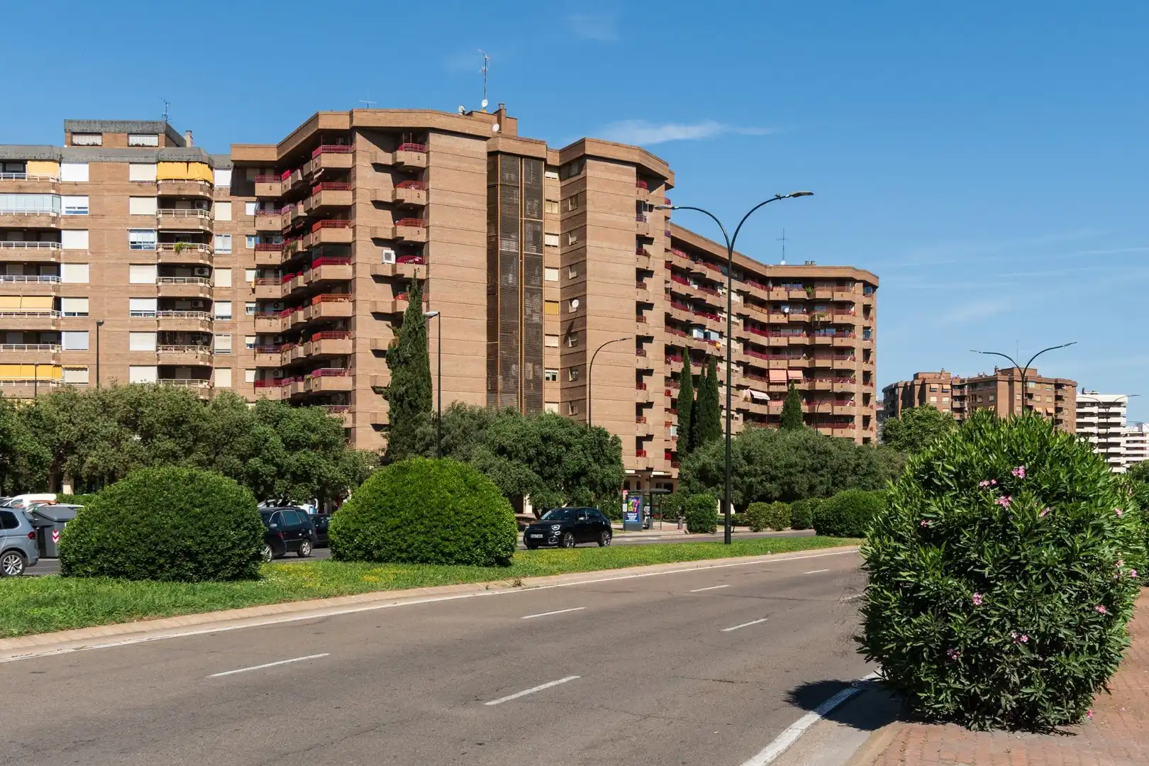 Piso en venta en Avenida ALIERTA, CESAREO, 42, Parque Miraflores
