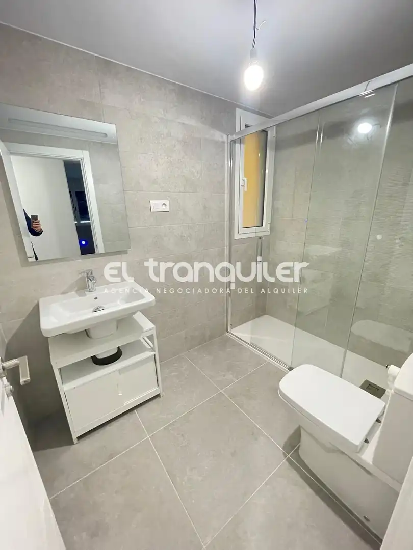 Appartamento con piscina in affitto a Calle Gales, imagen 12