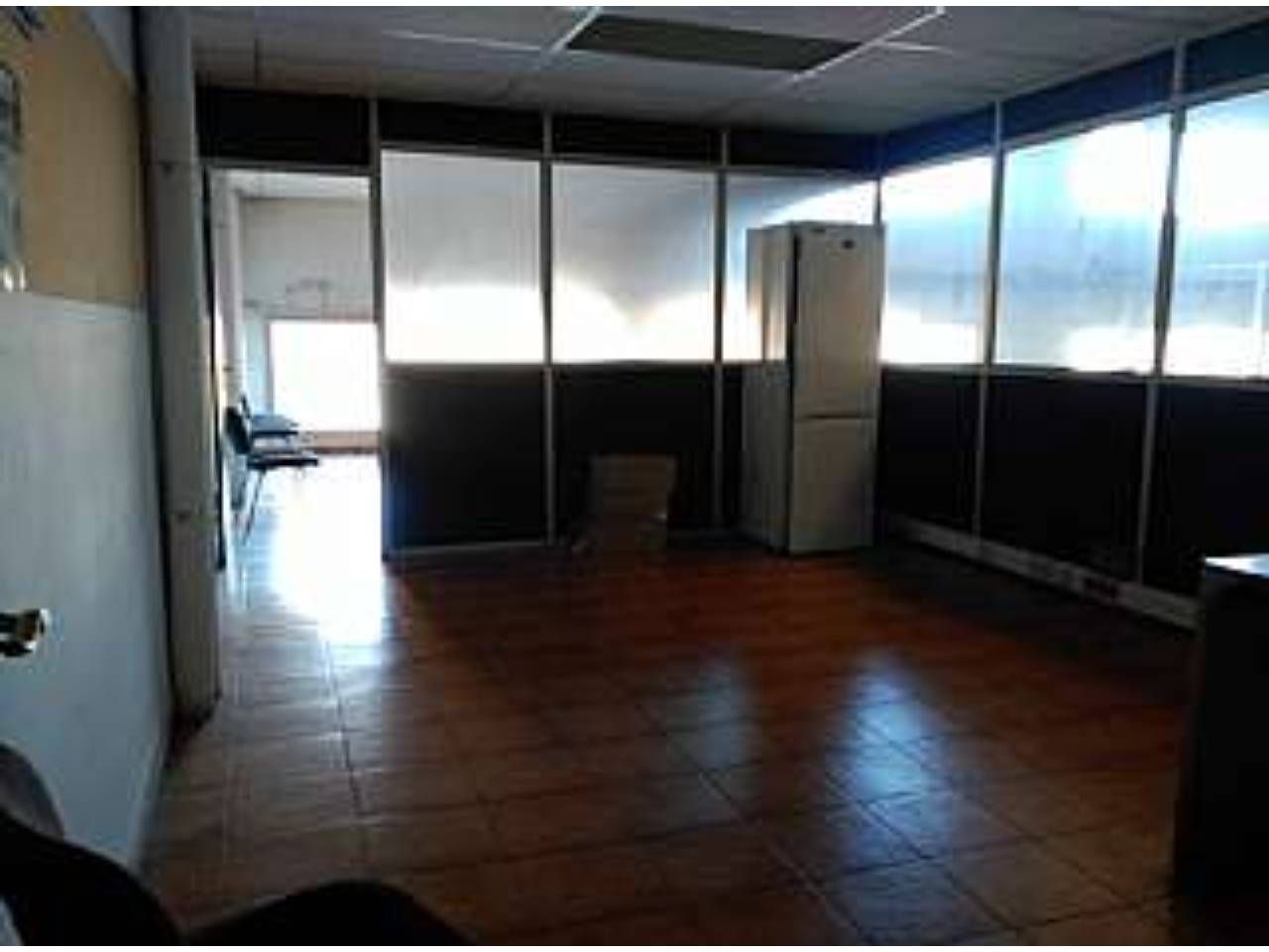 Nau industrial en venda en Martorelles