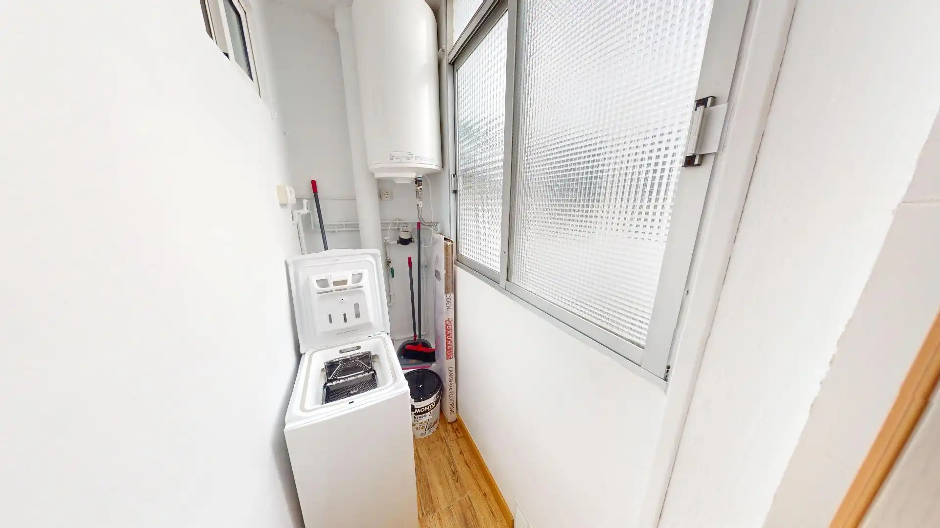 Küche von Wohnung zum Verkauf in Valencia mit Balkon