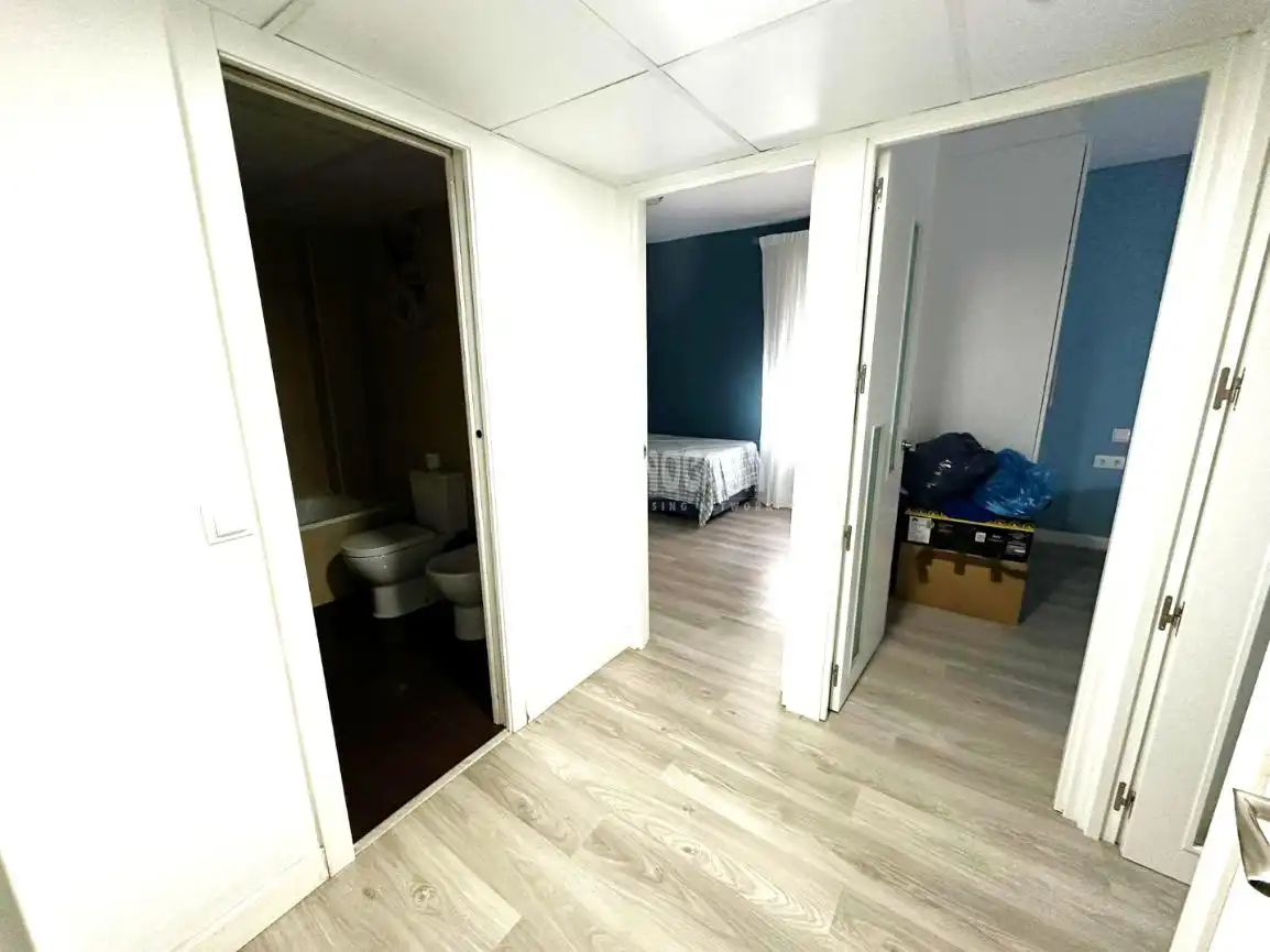 Habitación de Piso en venta en Parla con Aire acondicionado, Parquet y Amueblado