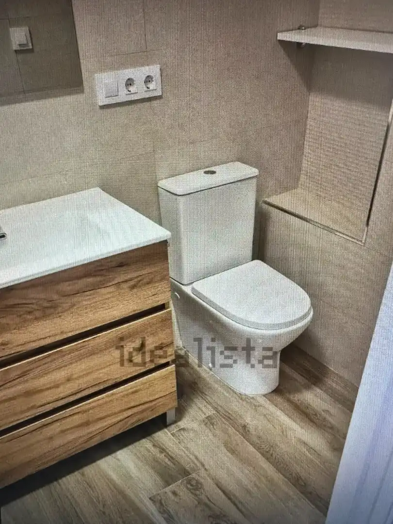Bathroom of Houses for sale in Sevilla  with Terrace and Balcony