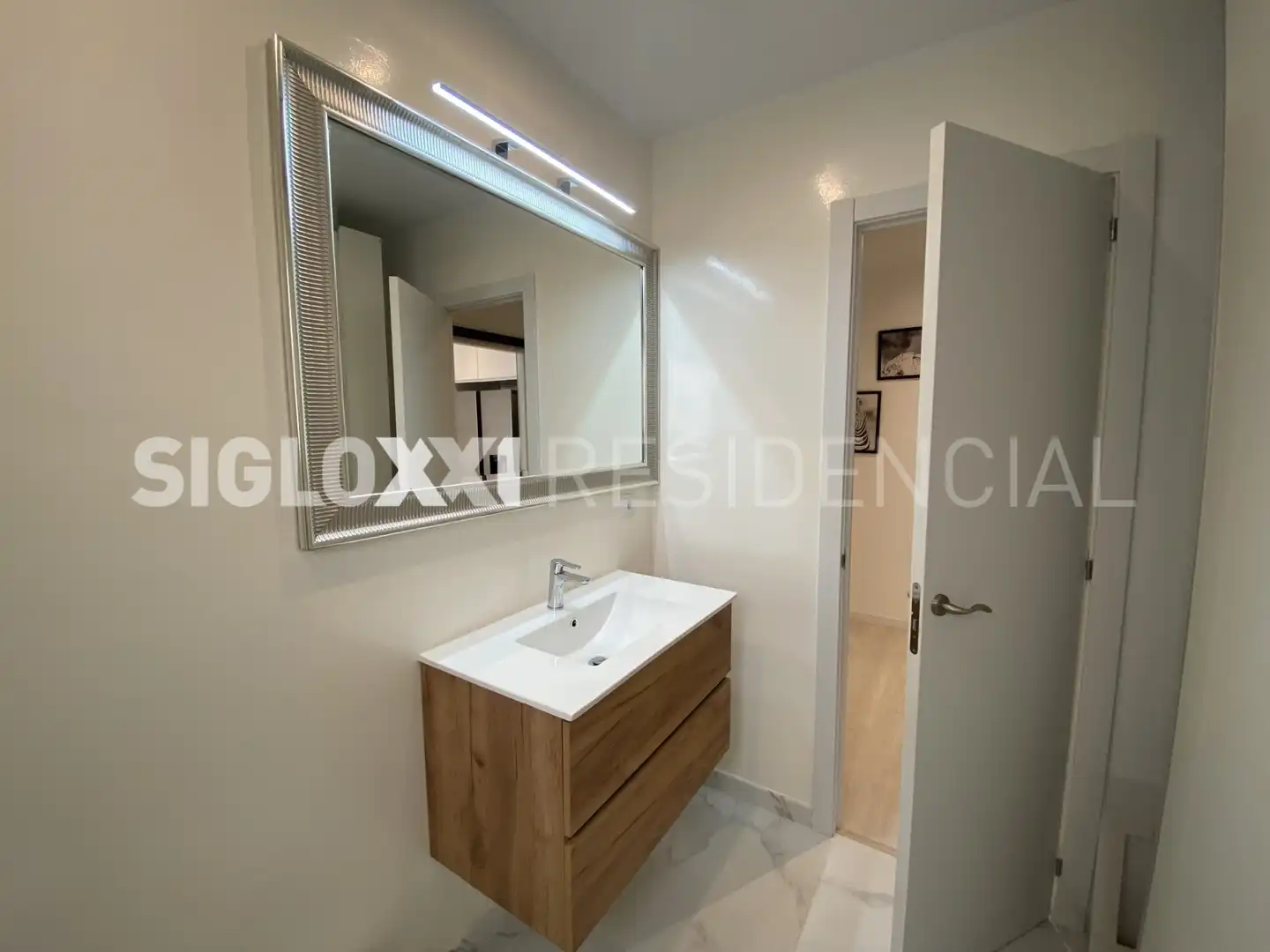 Badezimmer von Maisonette zum Verkauf in Barcelona mit Klimaanlage, Heizung und Möbliert