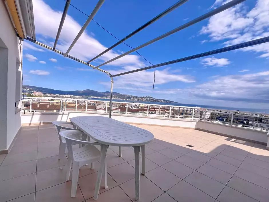 Terrassa de Apartament en venda en Empuriabrava amb Terrassa